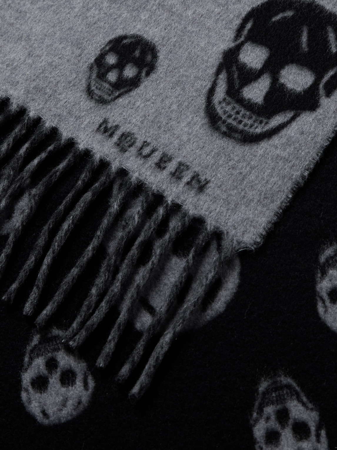 Alexander Mcqueen Fringed Intarsia-knit Wool And Cashmere-blend Scarf In Gray