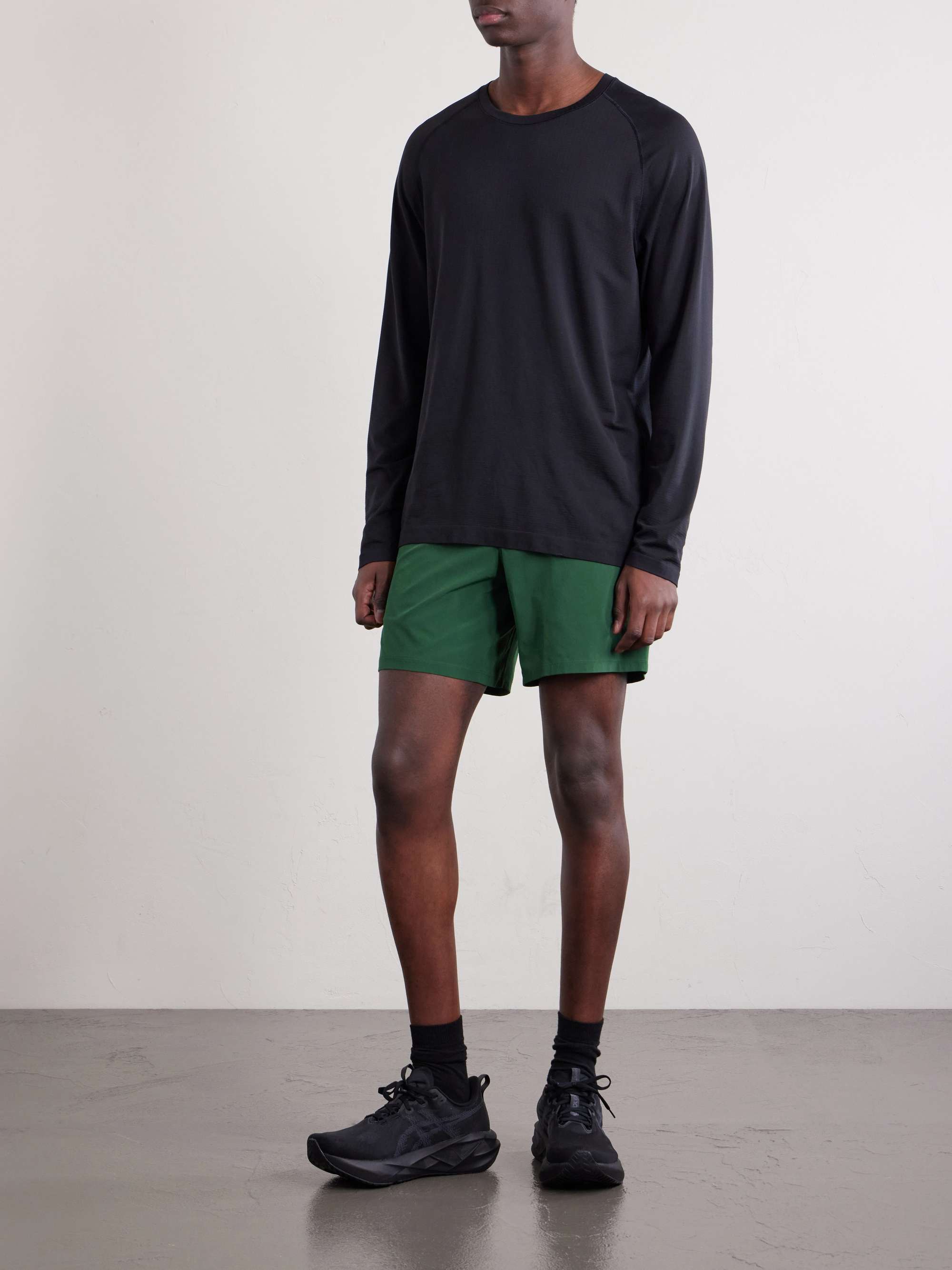 LULULEMON Pace Breaker 7" Recycled-Swift Shorts