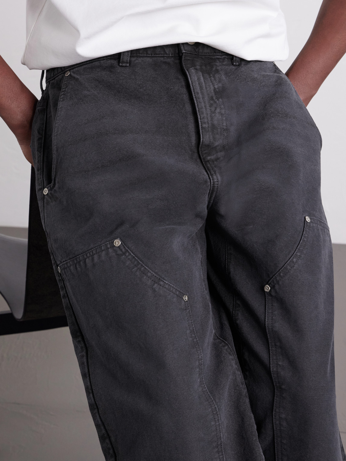 Wide-Leg Jeans