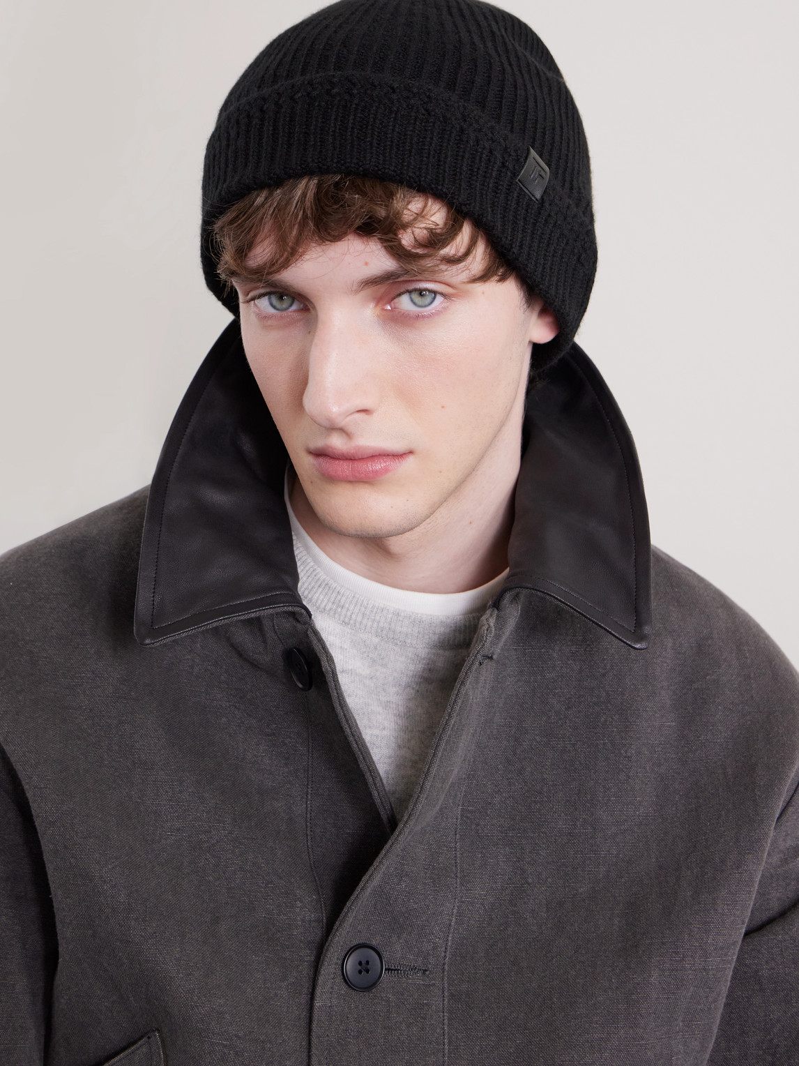 Tom Ford Ribbed Cashmere Beanie In Black