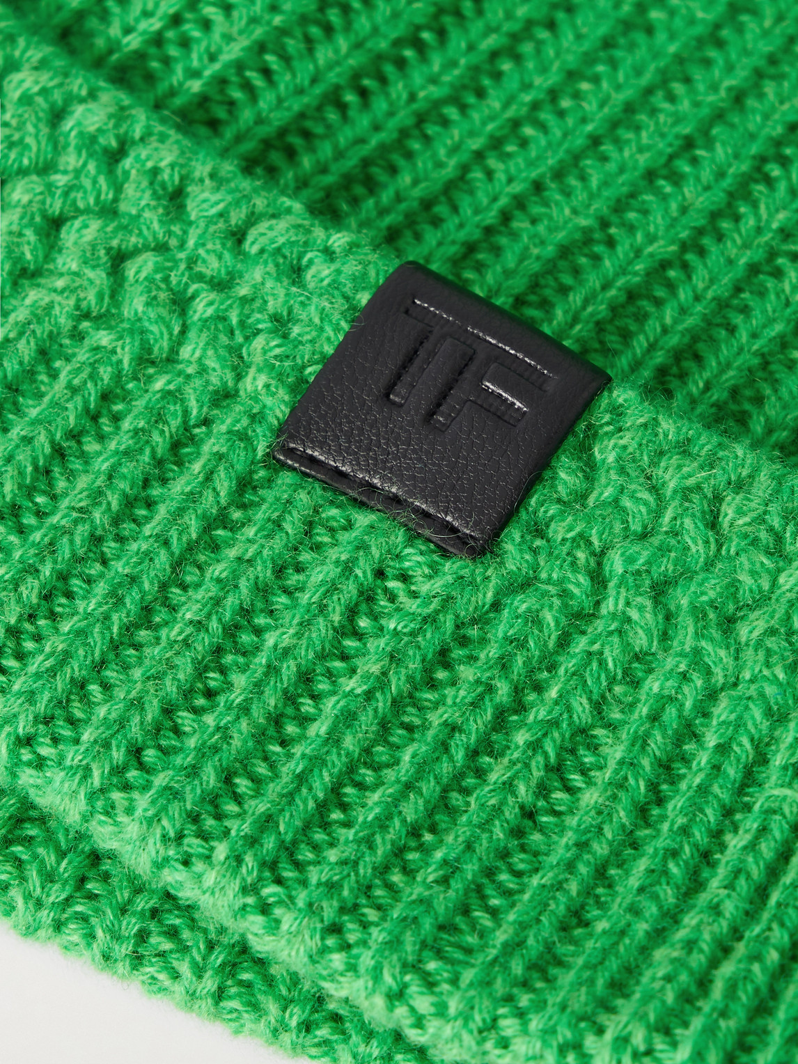 Tom Ford Ribbed Cashmere Beanie In Green