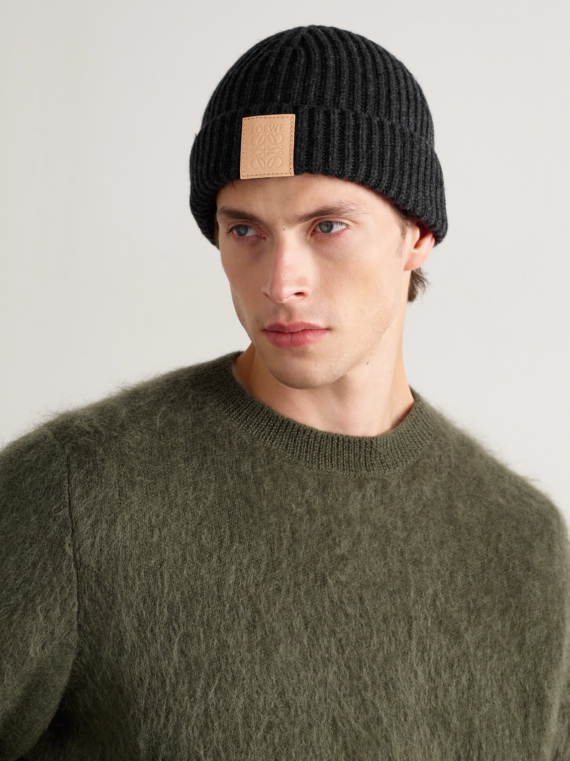 Loewe Cashmere Blend Logo-patch Beanie In Black