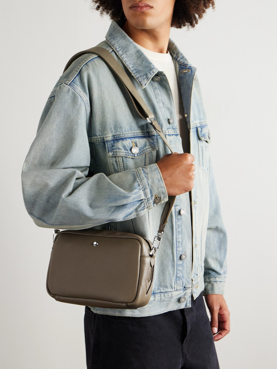 Montblanc Full-grain Leather Messenger Bag In Brown