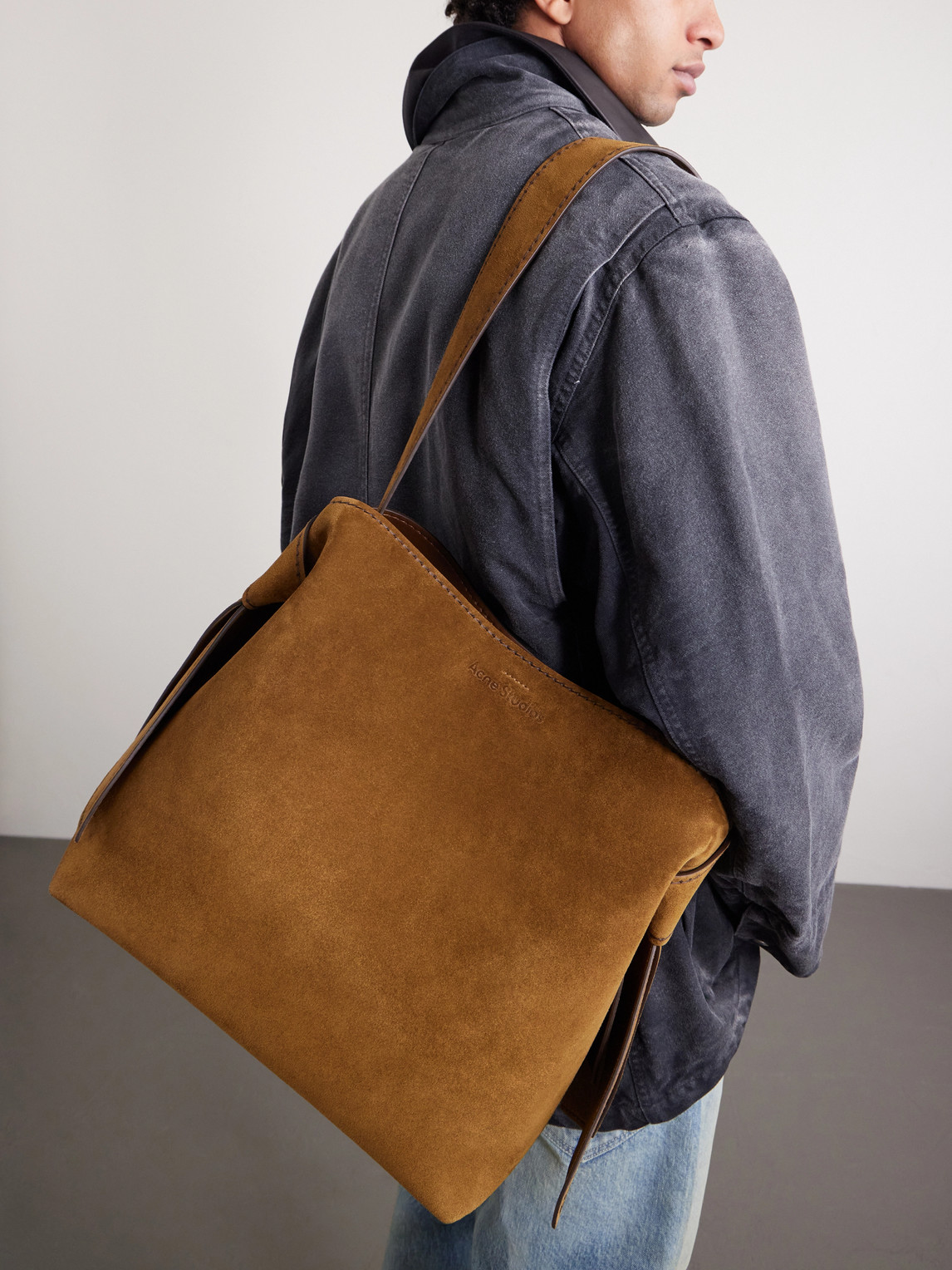  Acne Studios - Musubi Suede Shoulder Bag - Men - Brown 