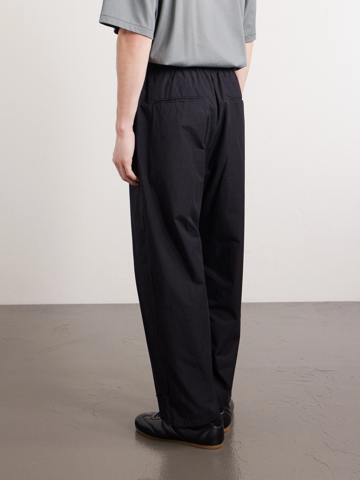 Wide-Leg Cotton-Blend Gabardine Drawstring Trousers