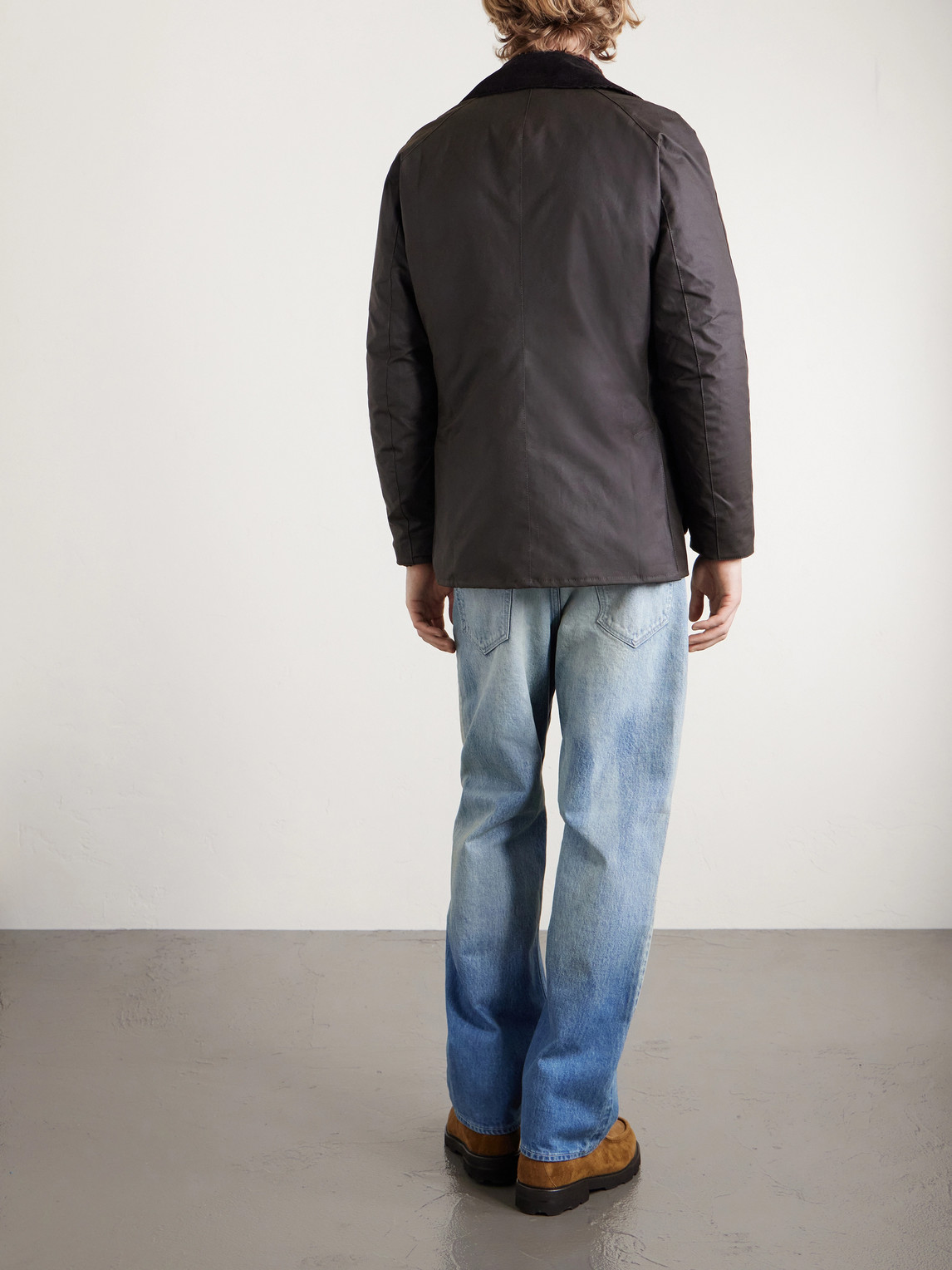 https://www.mrporter.com/variants/images/46376663162978482/bk/w1000.jpg