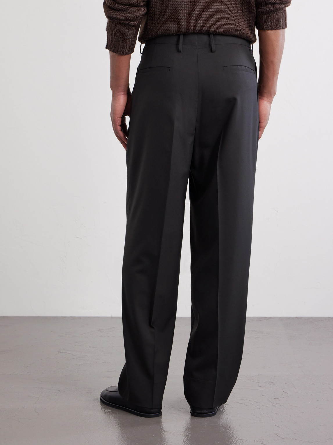 Straight-Leg Pleated Wool
