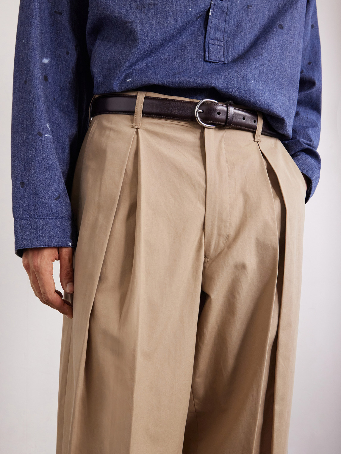 Ekusy Wide-Leg Cropped Pleated Cotton Trousers