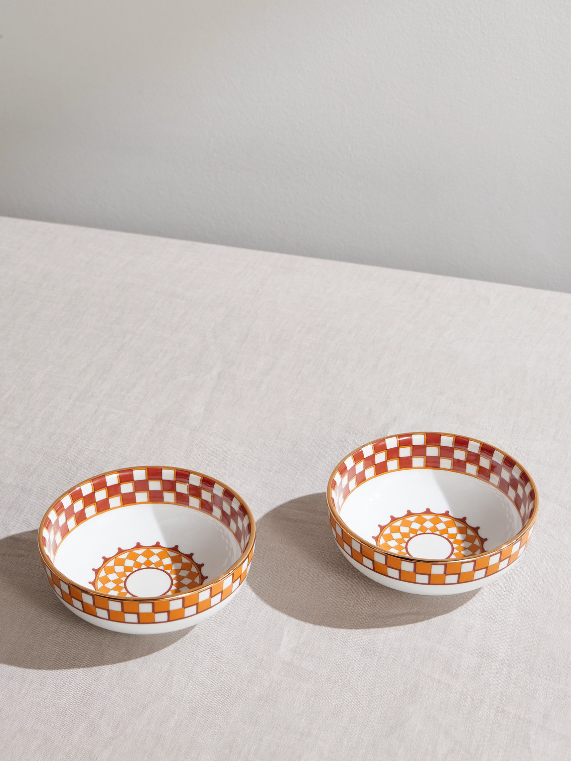 La DoubleJ – Set of Two Gold-Plated Painted Porcelain Snack Bowls