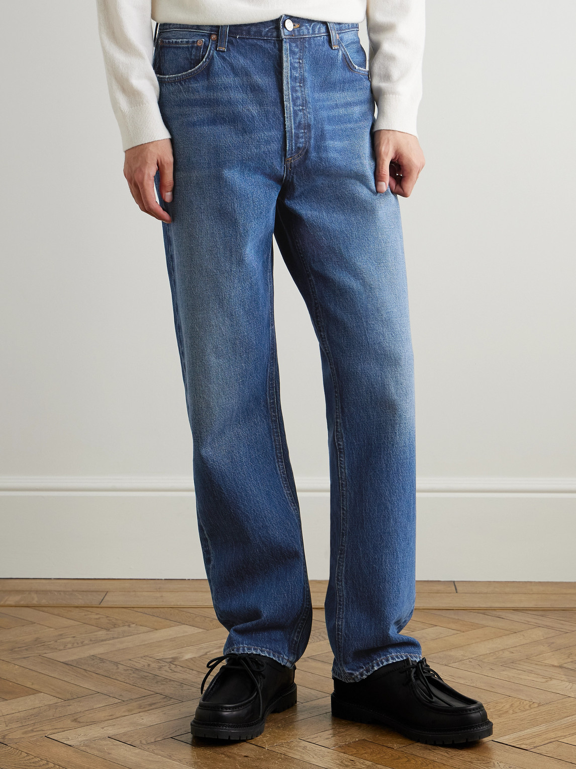 90'S Straight-Leg Jeans