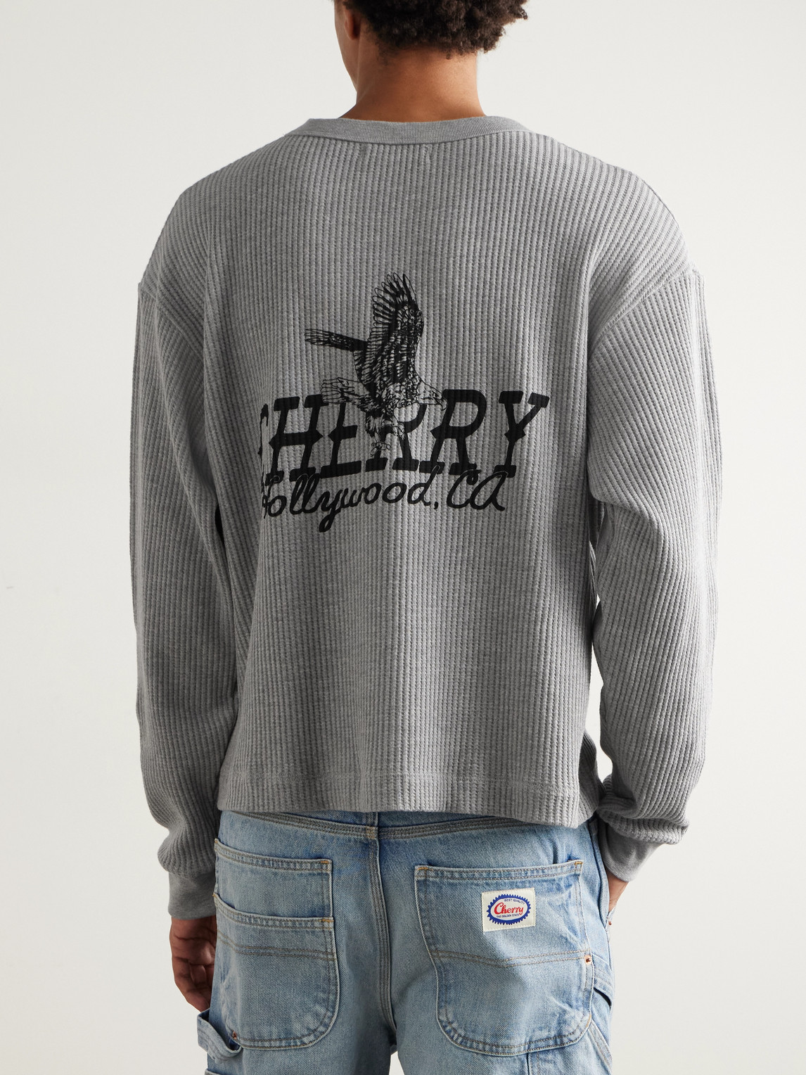 Cherry Los Angeles Hollywood Thermal Cropped Waffle-knit Cotton-blend T-shirt In Gray
