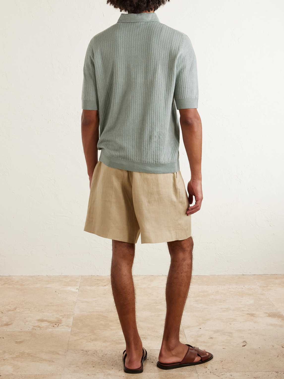  Lardini - Straight-leg Pleated Twill Shorts - Men - Neutrals - It 46 