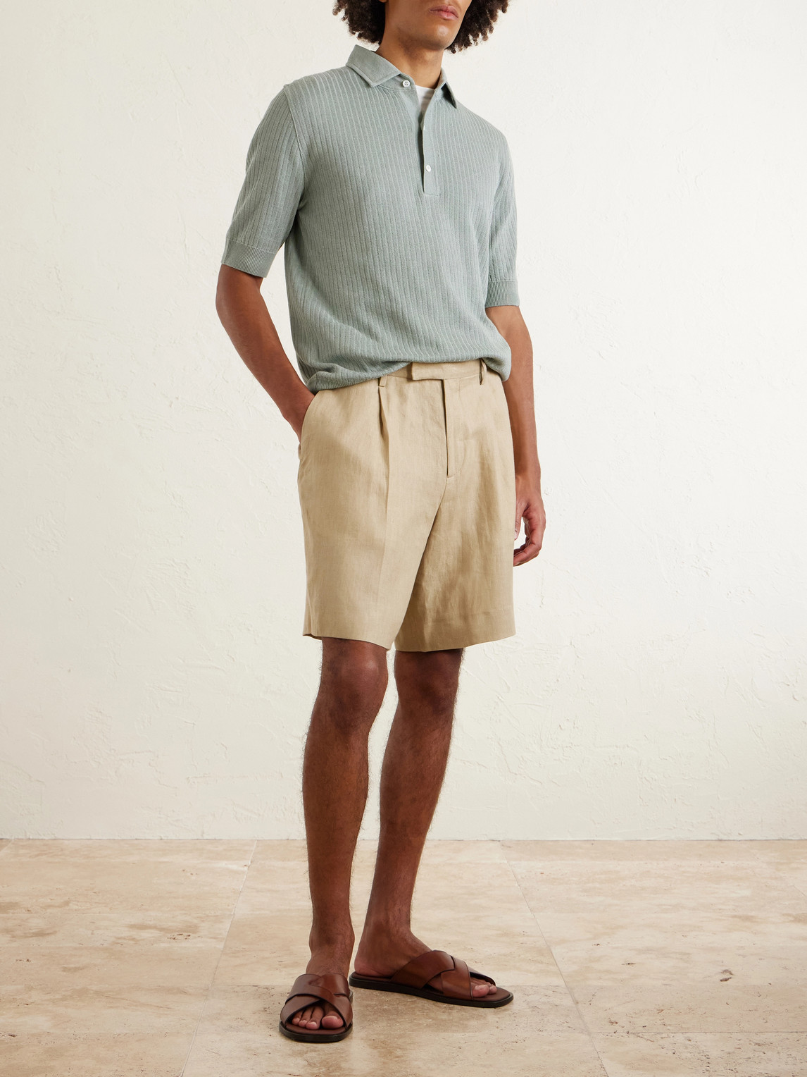  Lardini - Straight-leg Pleated Twill Shorts - Men - Neutrals - It 46 