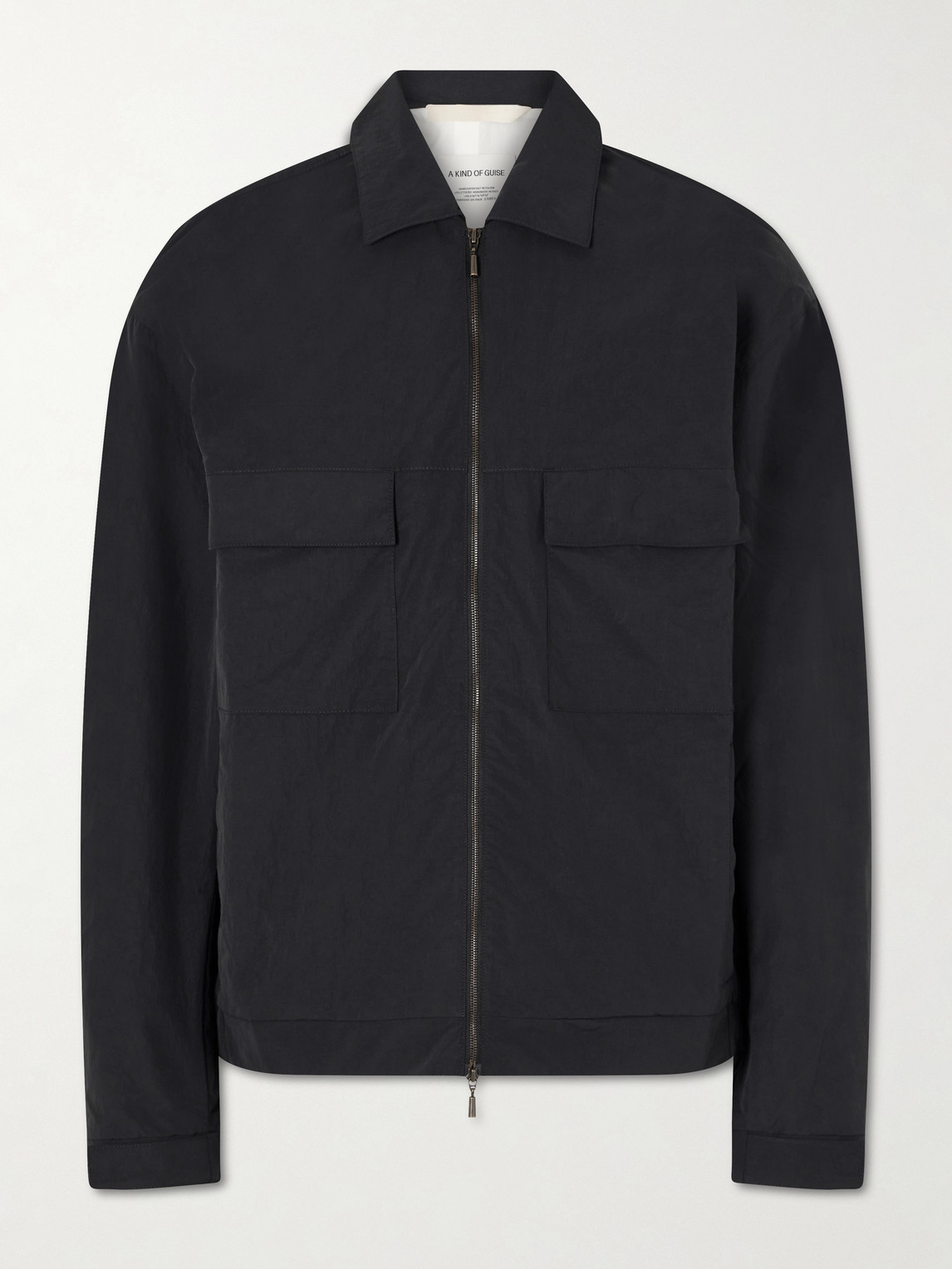 A Kind Of Guise Embu Shell Jacketen