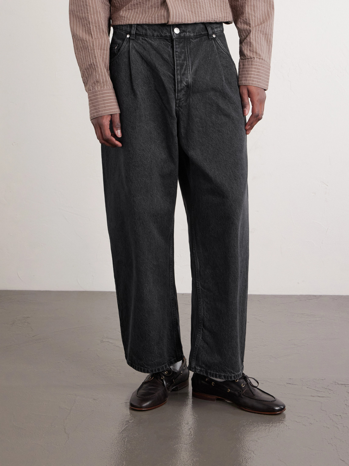Straight-Leg Pleated Organic Jeans