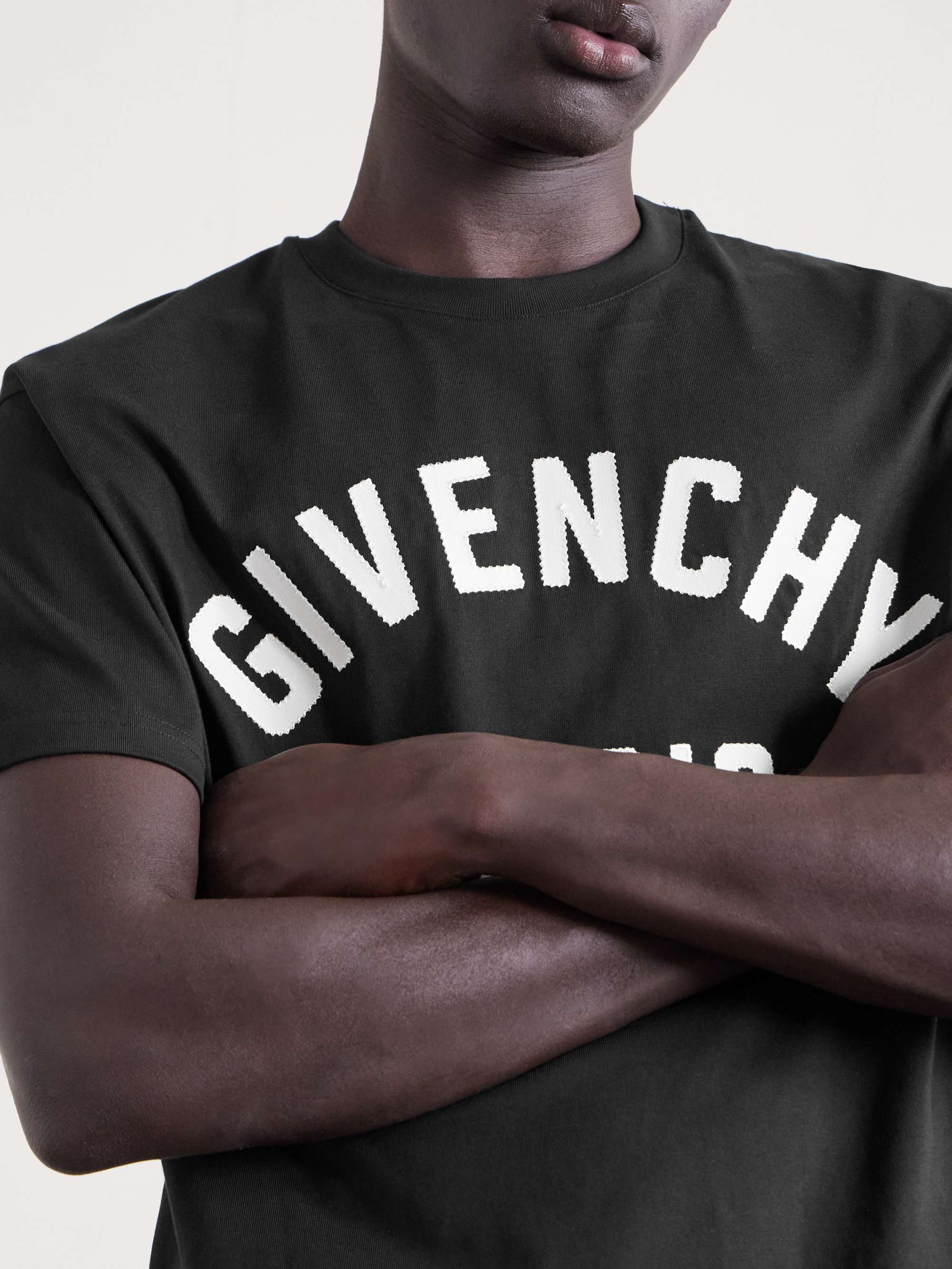 GIVENCHY 