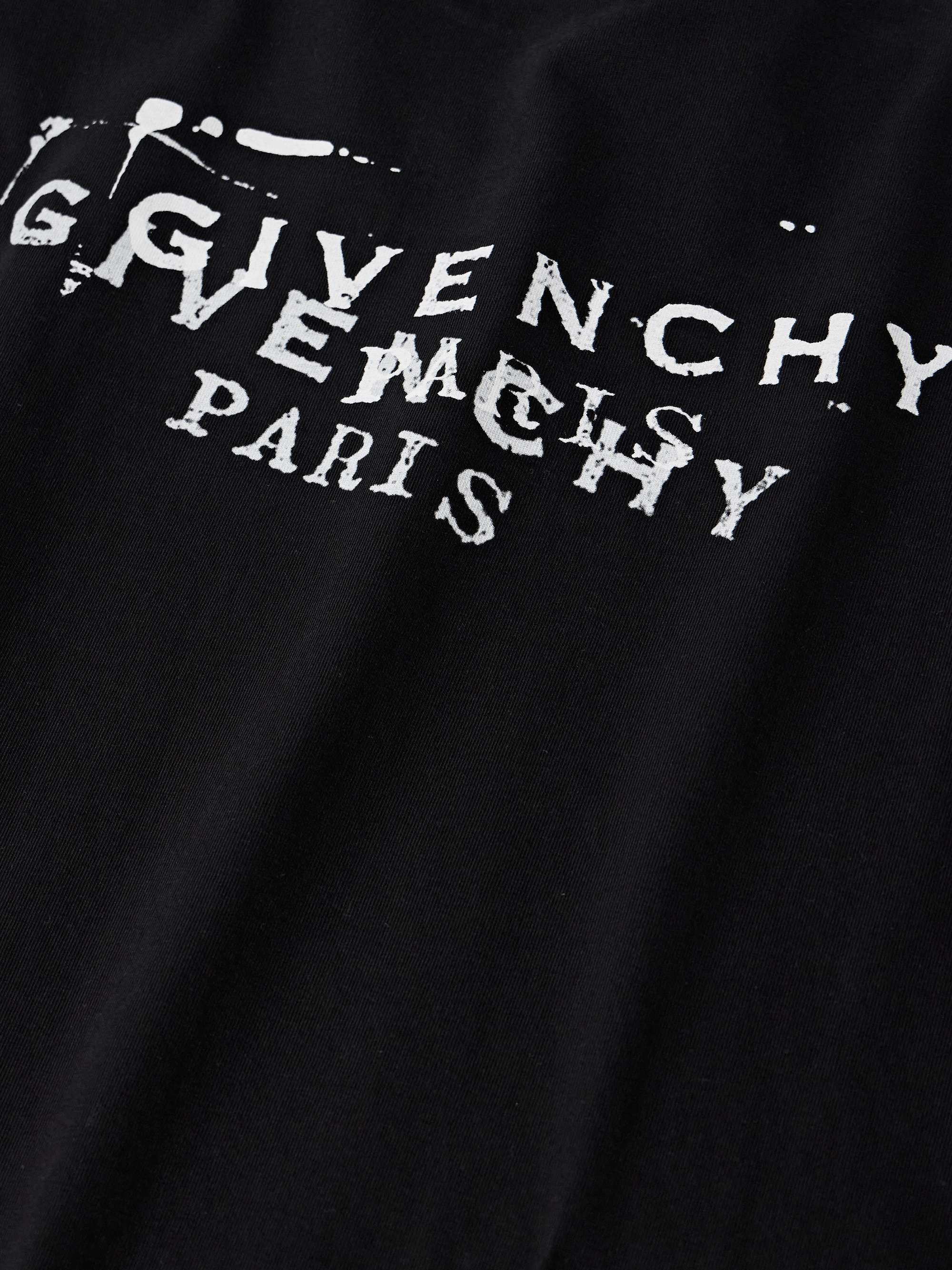 GIVENCHY 