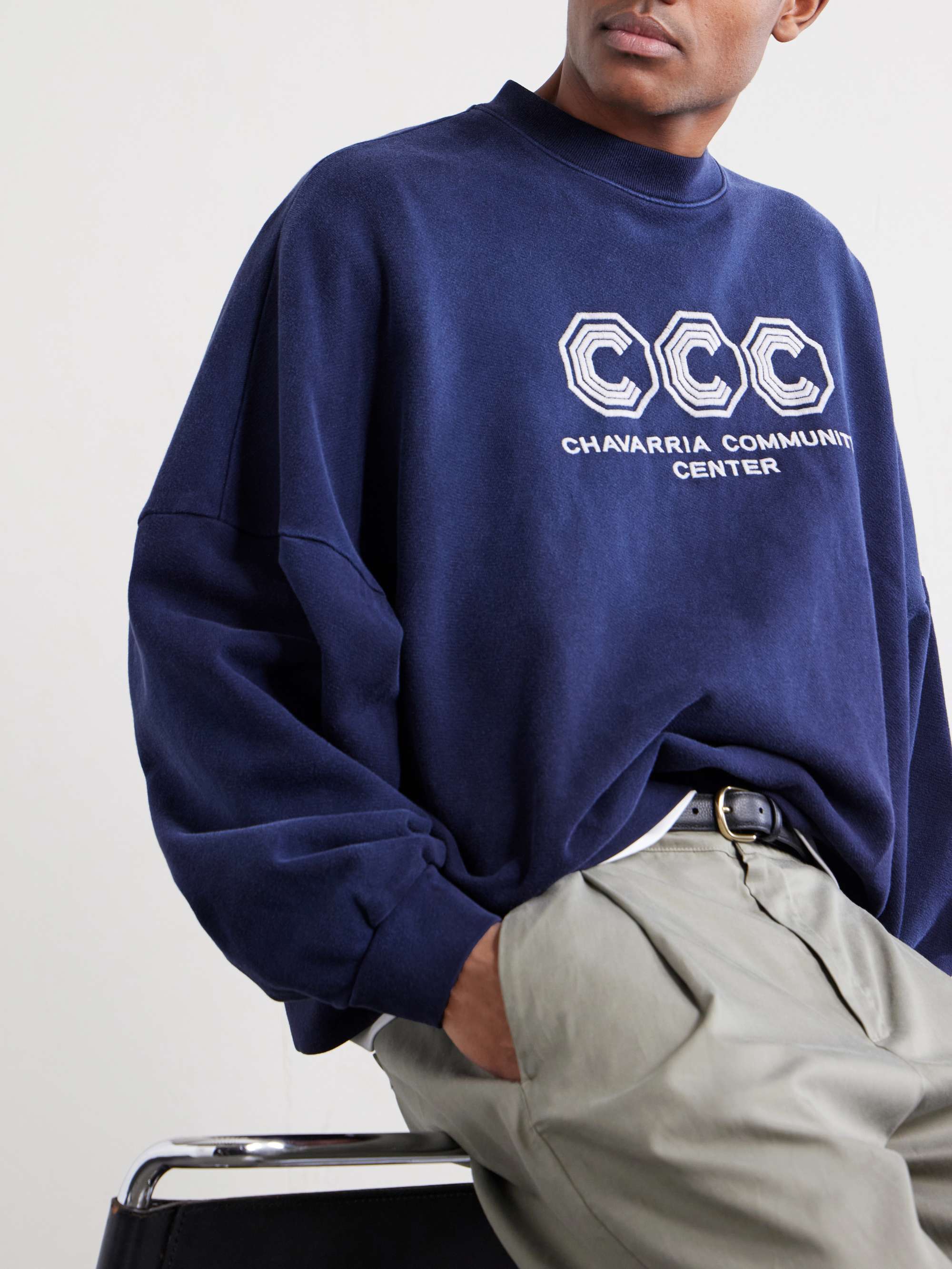  Willy Chavarria トレーナー L グレー/ネイビー WILLY CHAVARRIA Hooligan Logo-Embroidered Cotton-Jersey Sweatshirt