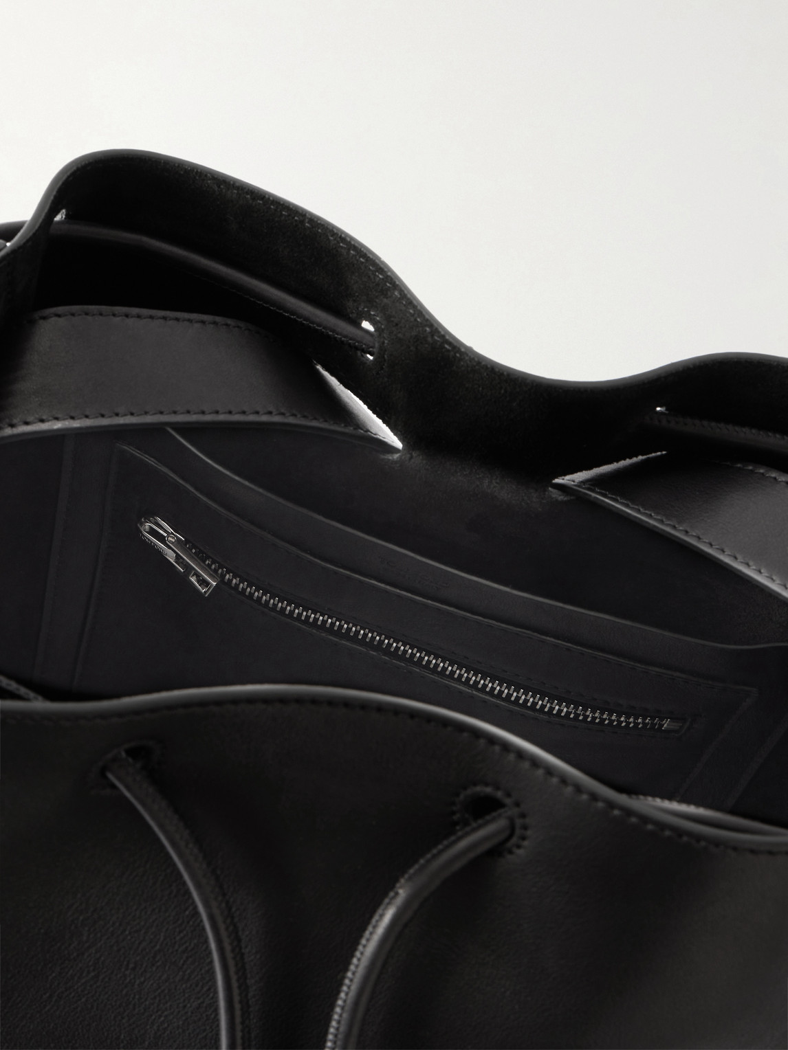 Tom Ford T Line Leather Drawstring Backpack In Black