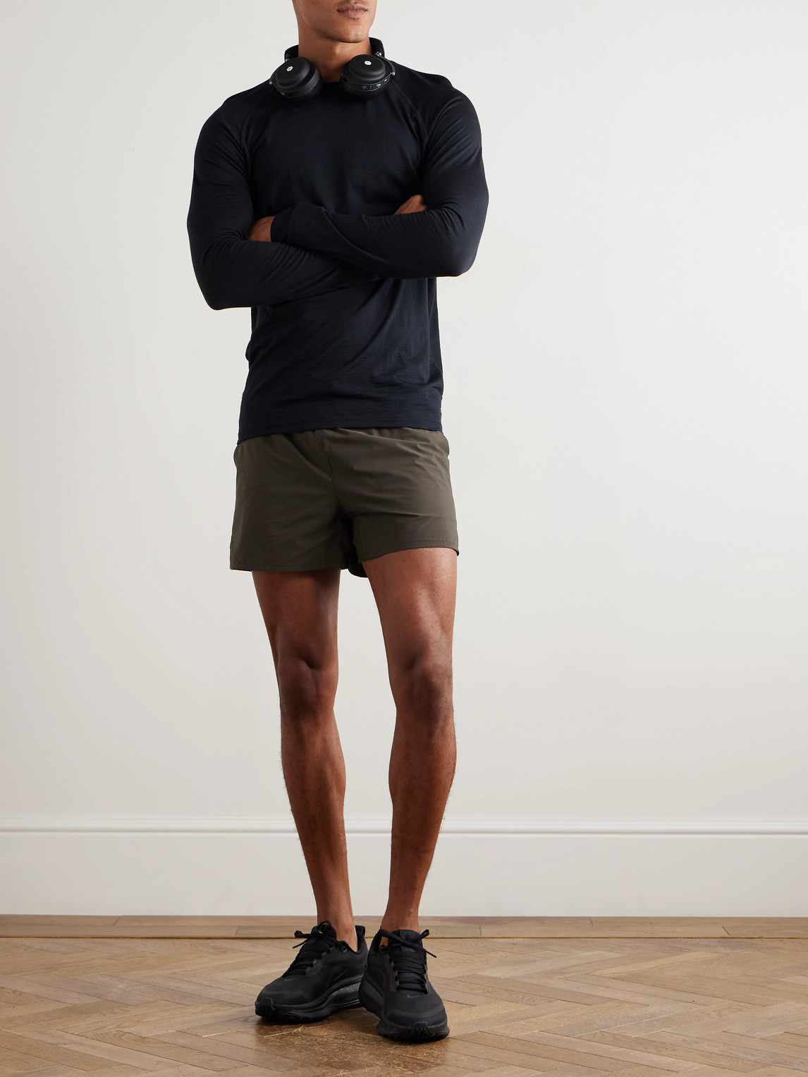 Marka Liner Straight-Leg 5" Mesh-Trimmed Recycled-Shell Running Shorts — 2