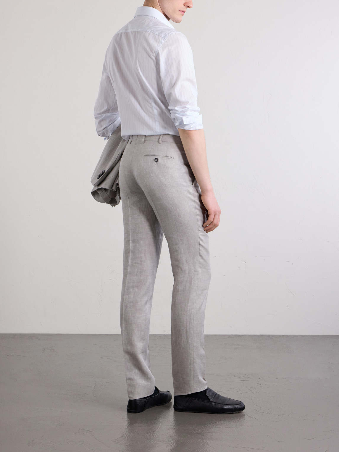 Tapered Pleated Wool, Linen Slim-Fit