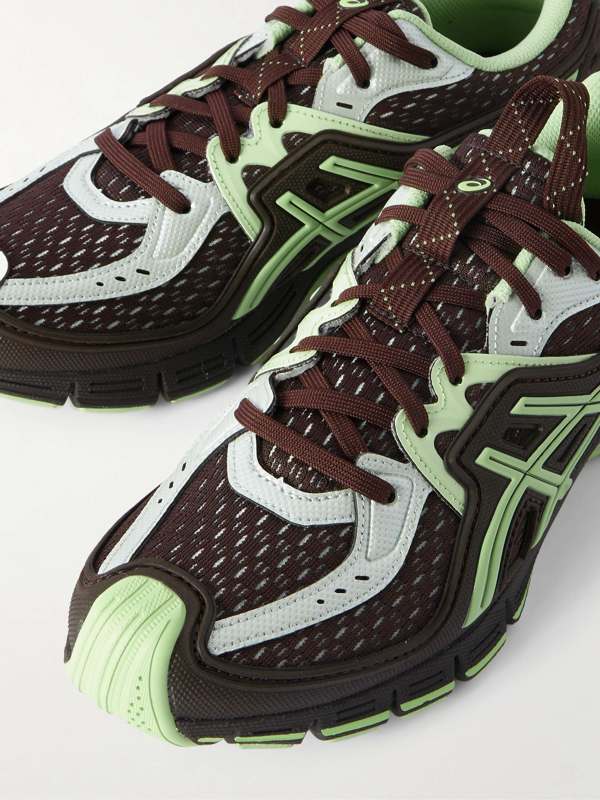 ASICS 