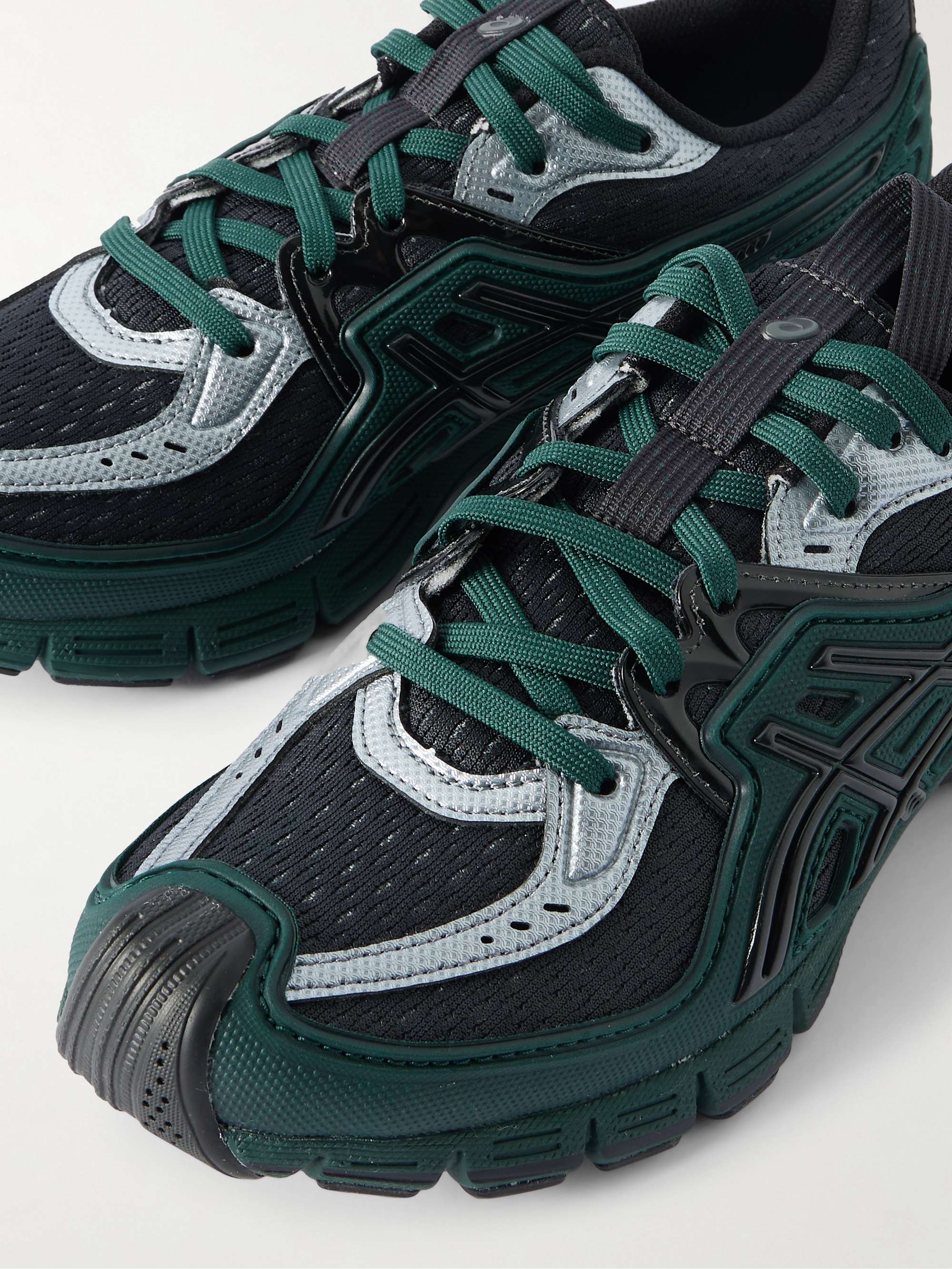 ASICS 