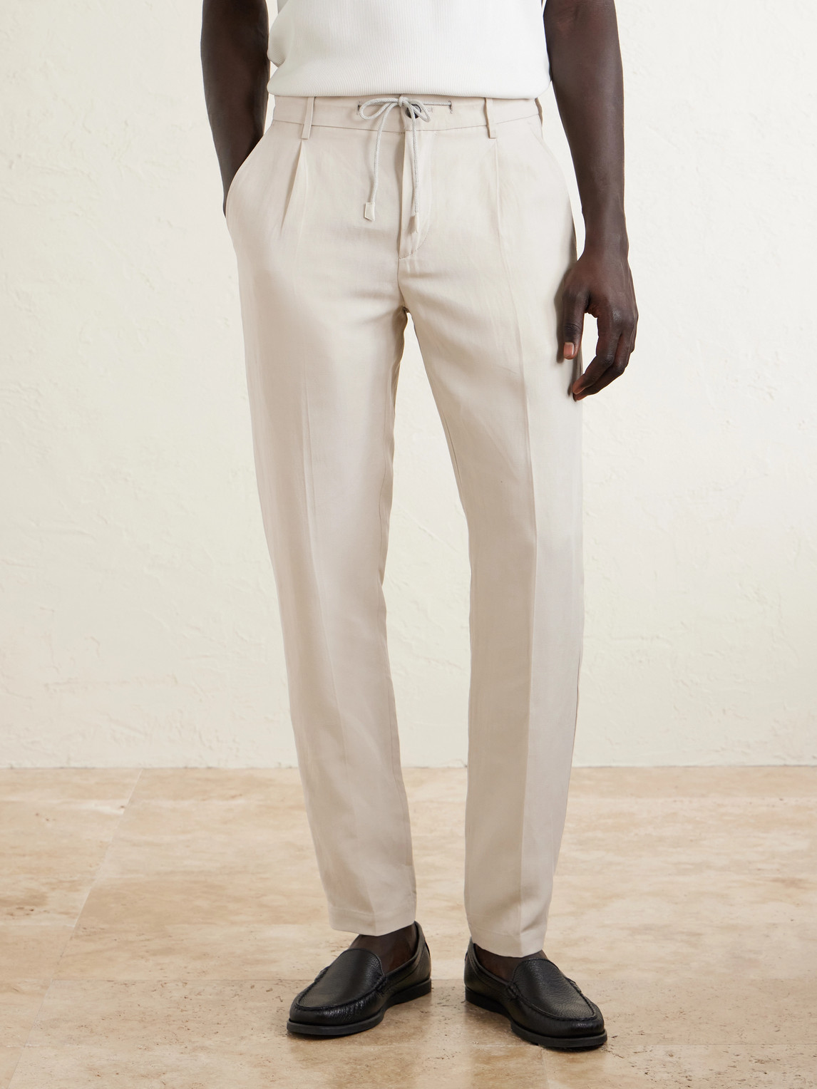 Straight-Leg Lyocell And Linen-Blend Drawstring Trousers