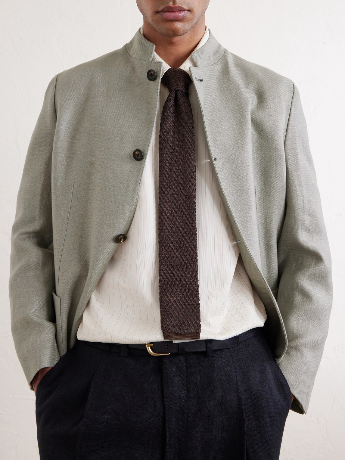 Slim-Fit Linen Blazer