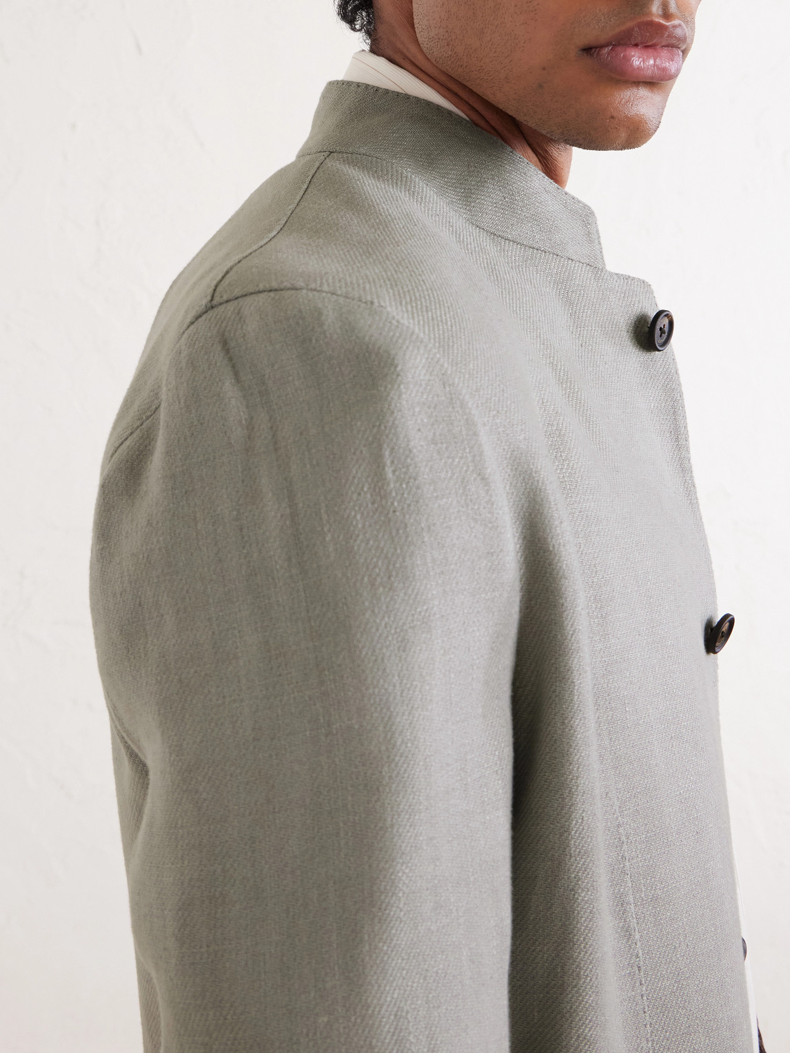 Slim-Fit Linen Blazer