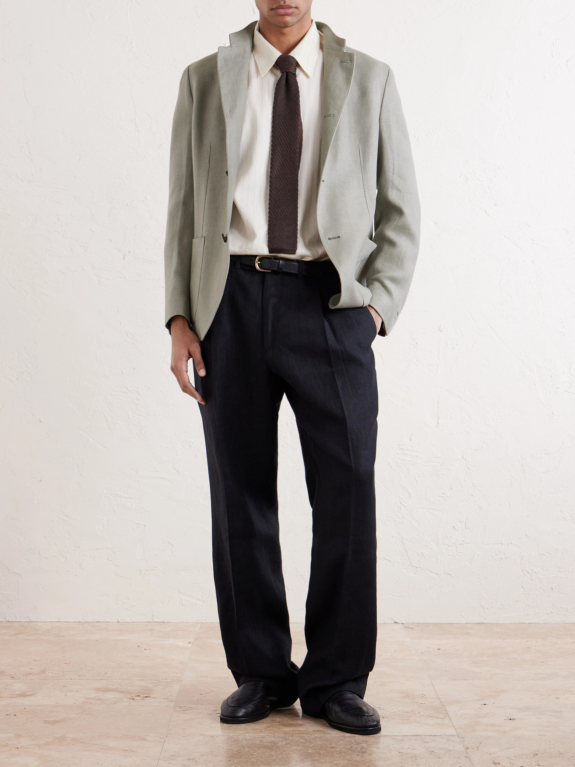 Slim-Fit Linen Blazer