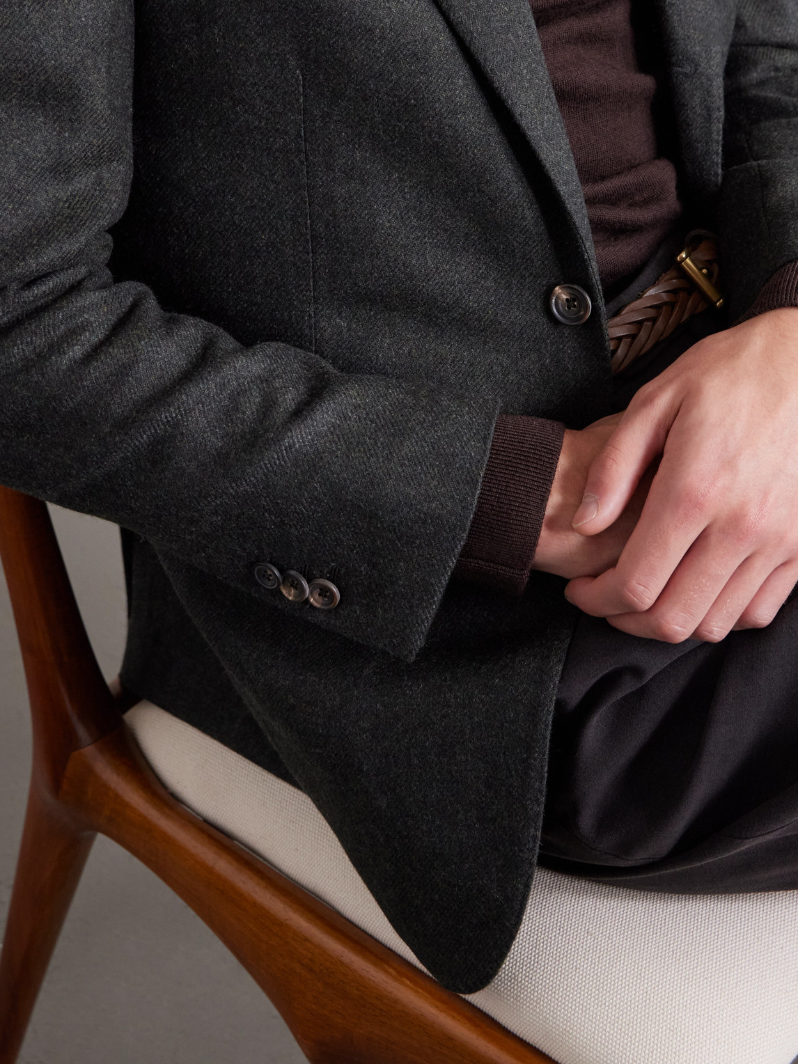 J. Mueser Waverly Wool-twill Blazer In Black