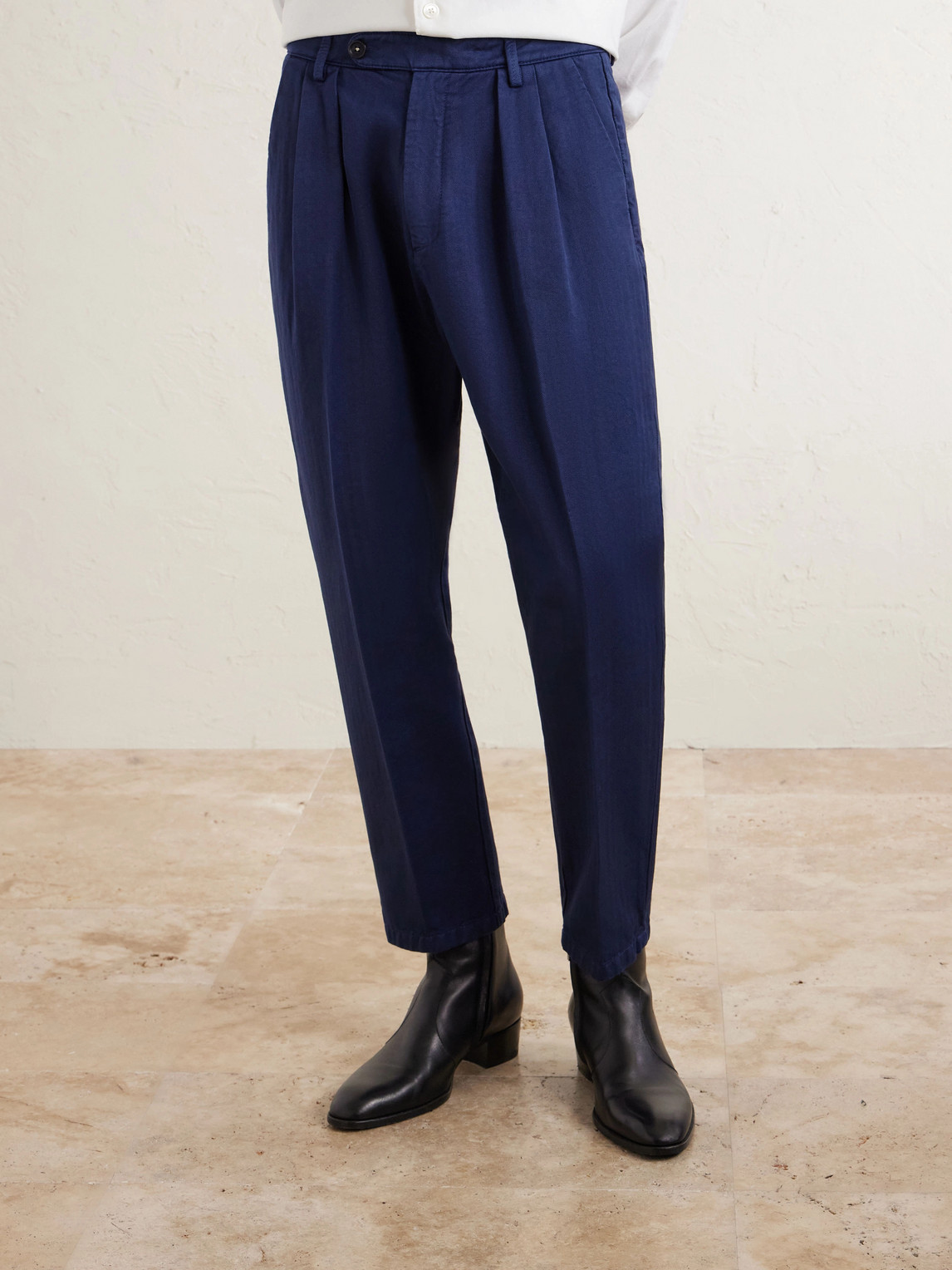  Massimo Alba - Stan Tapered Pleated Herringbone Cotton Trousers - Men - Blue - It 46 