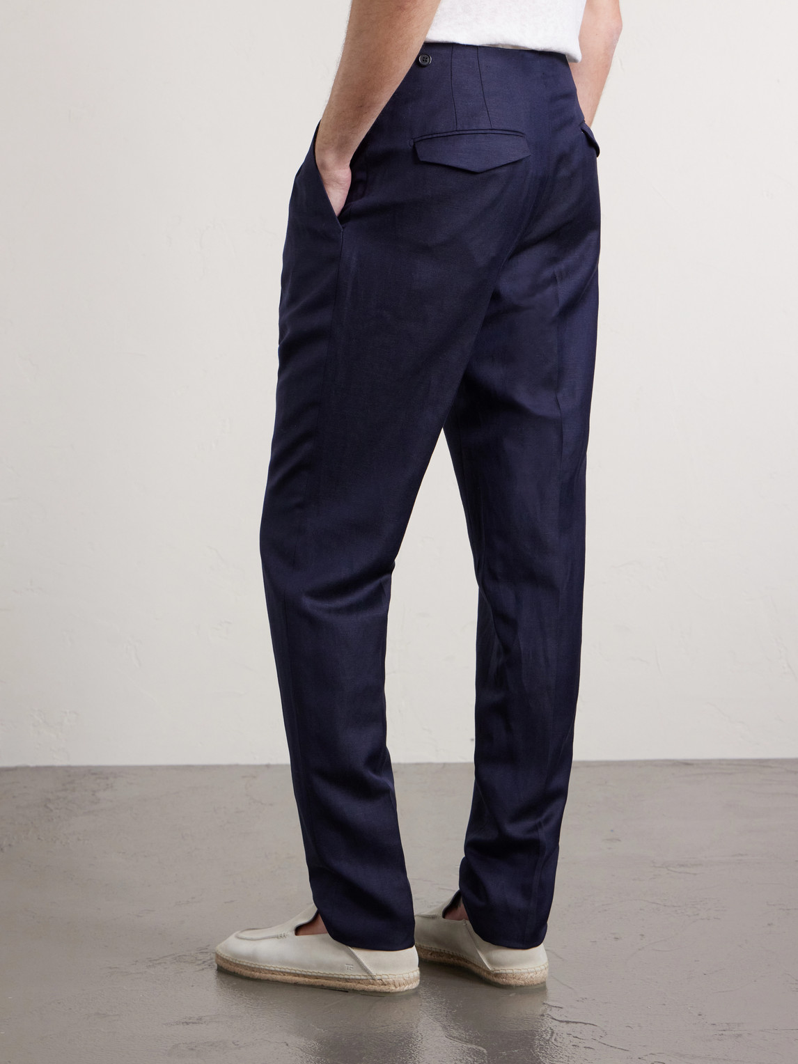  Slowear - Tapered Pleated Wool And Linen-blend Trousers - Men - Blue - It 44 