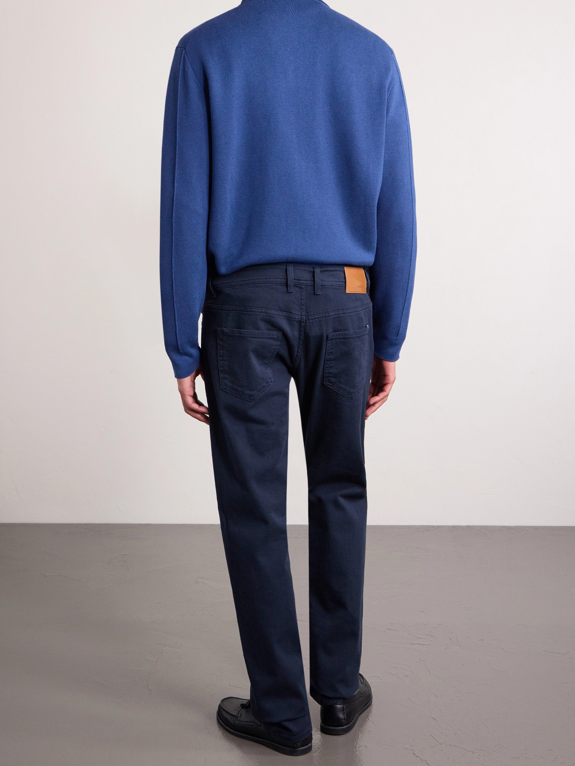 Fit Straight-Leg Jeans Slim