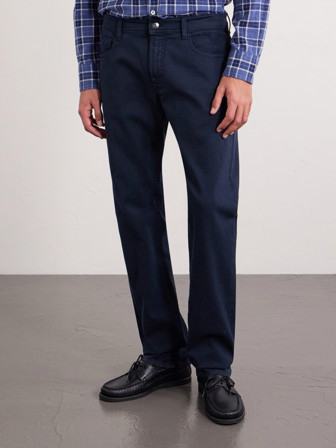 Fit Straight-Leg Jeans Slim