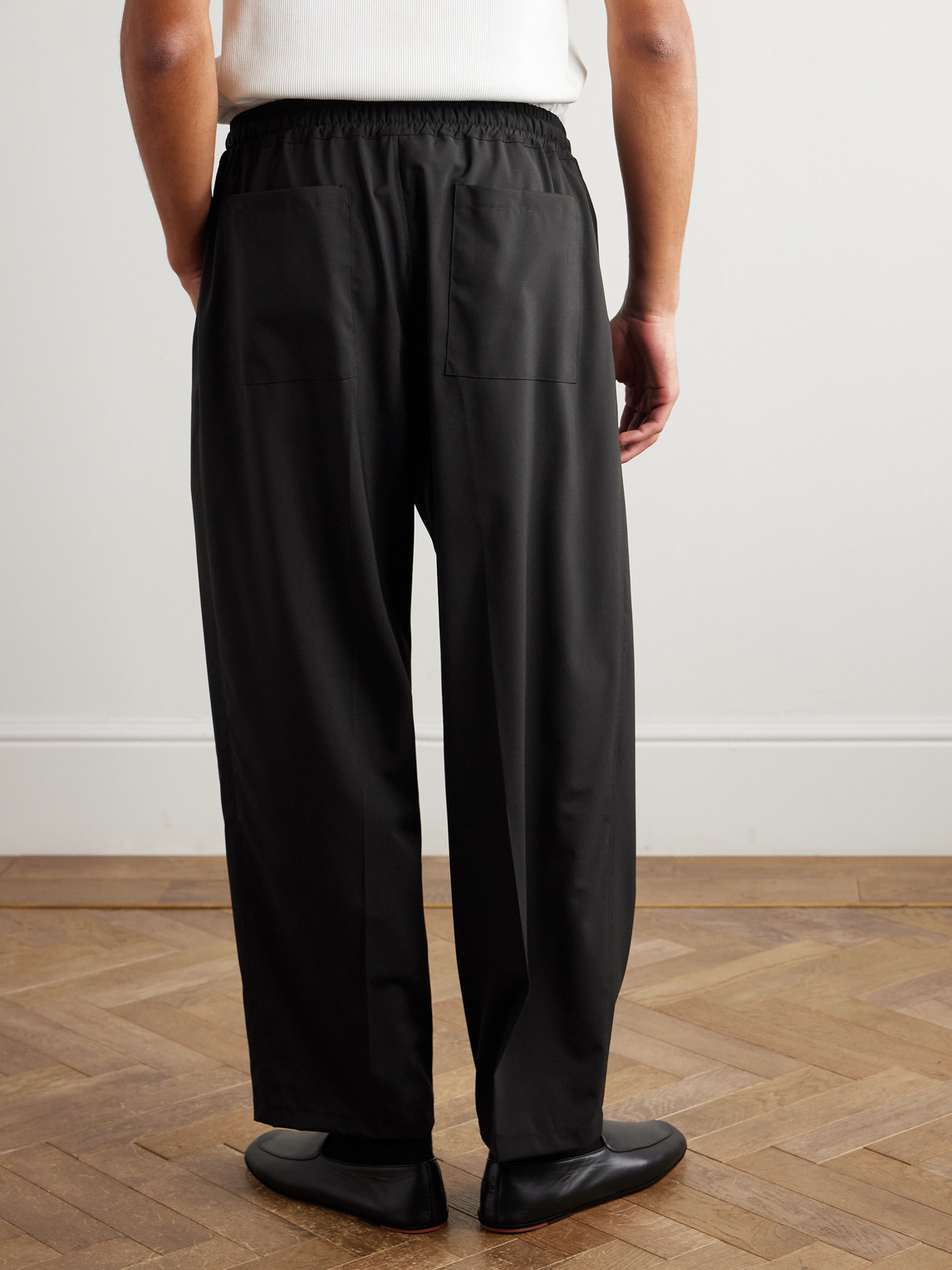 Umit Benan Julian Straight-leg Virgin Wool Drawstring Trousers In Black