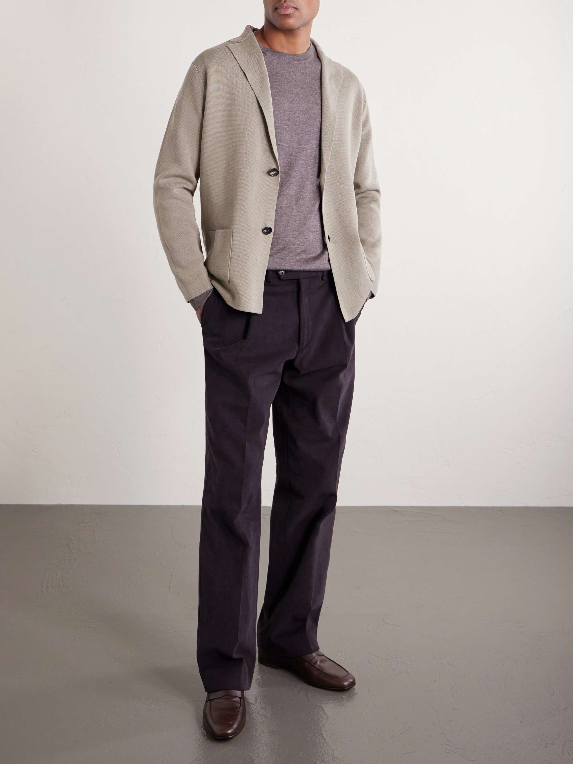 THOM SWEENEY 