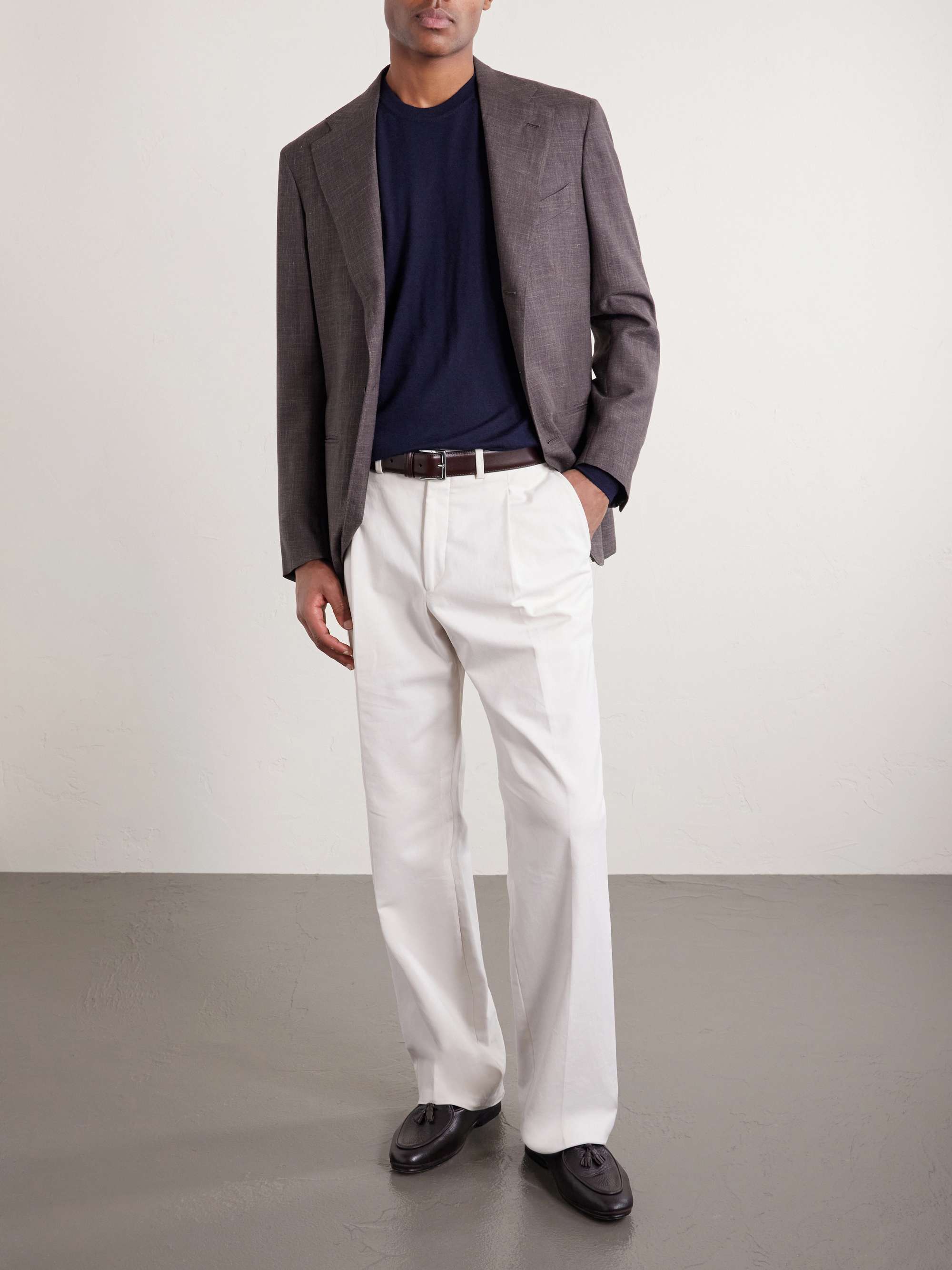 THOM SWEENEY 