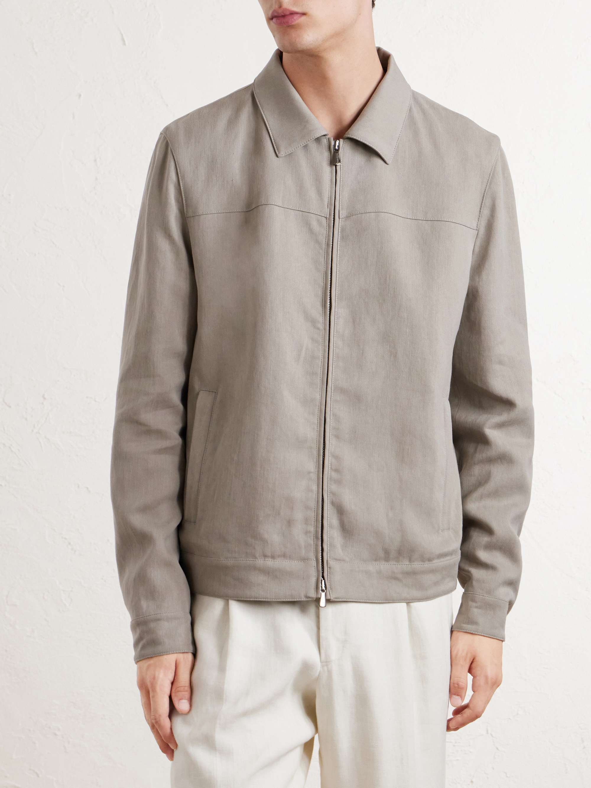 THOM SWEENEY 