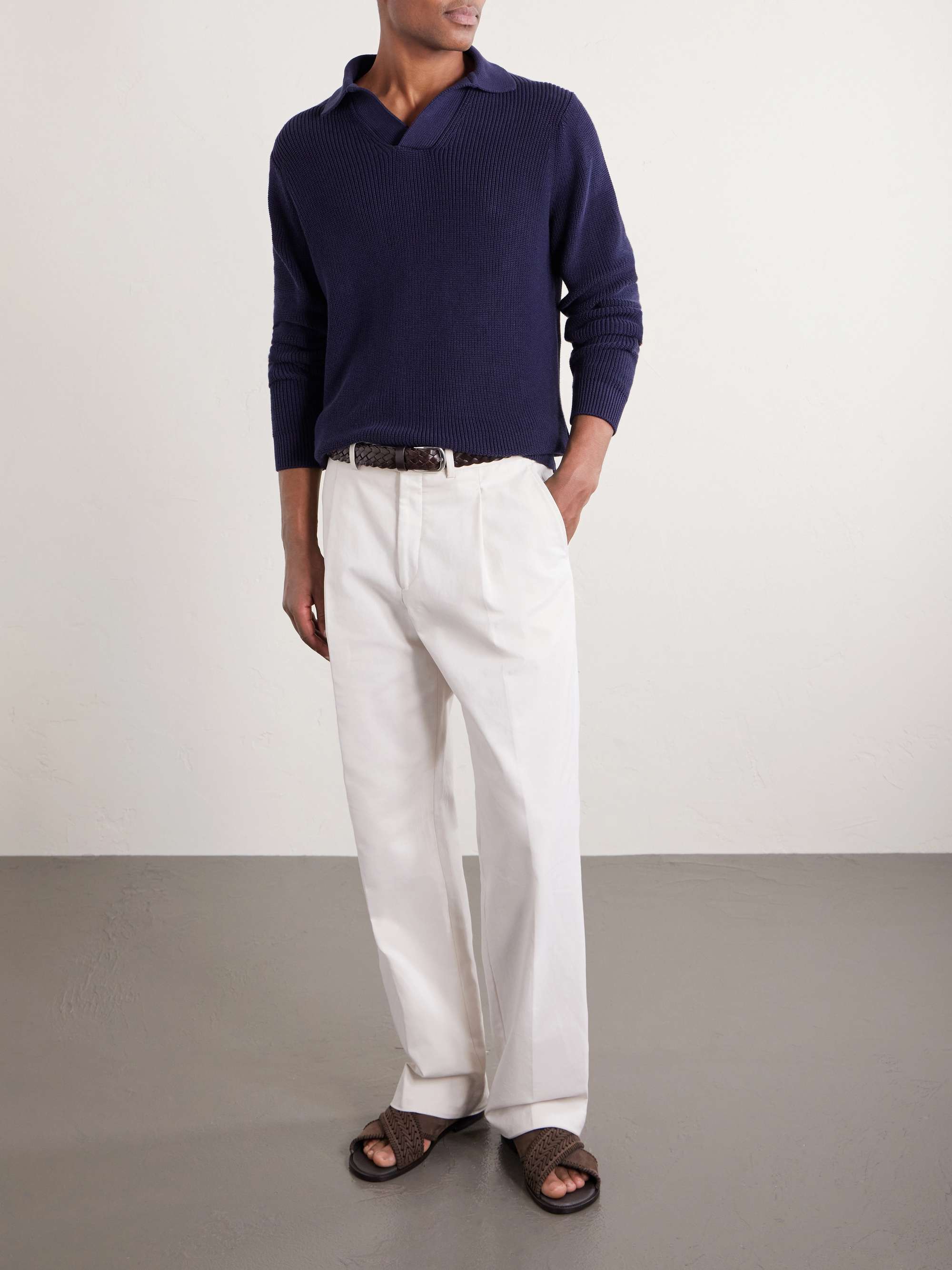 THOM SWEENEY 