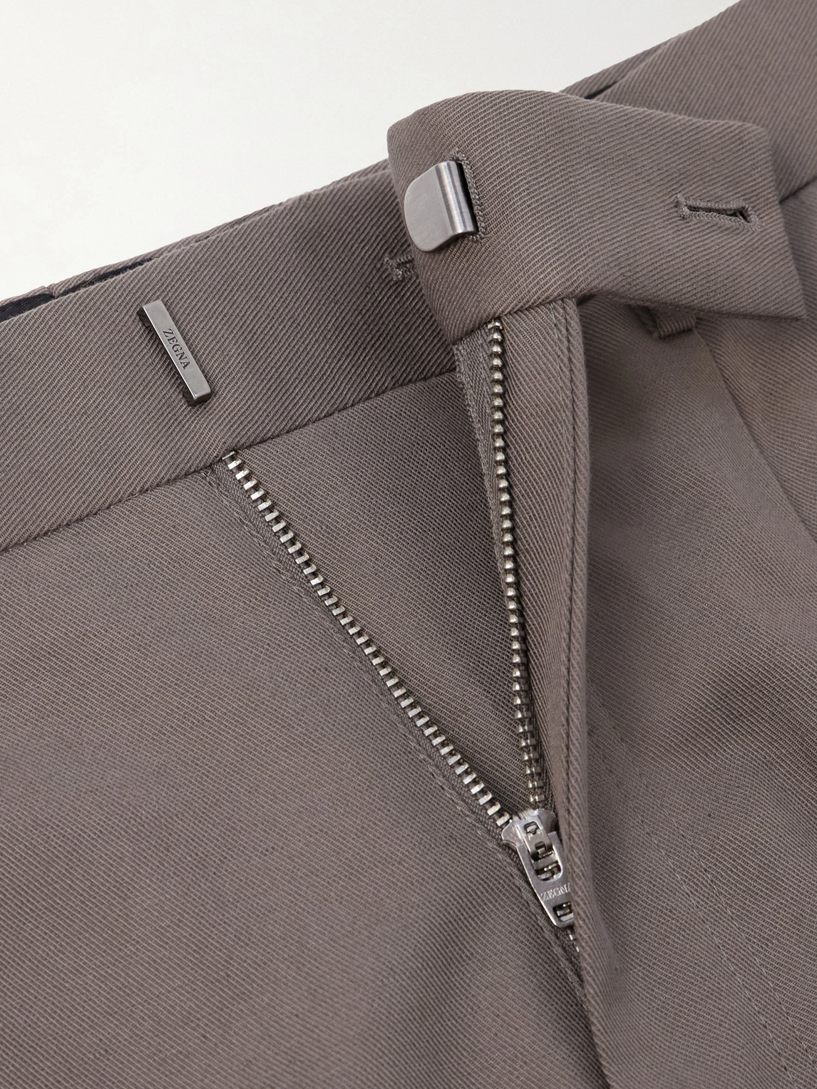 Pleated Cotton And Linen-Blend Trousers