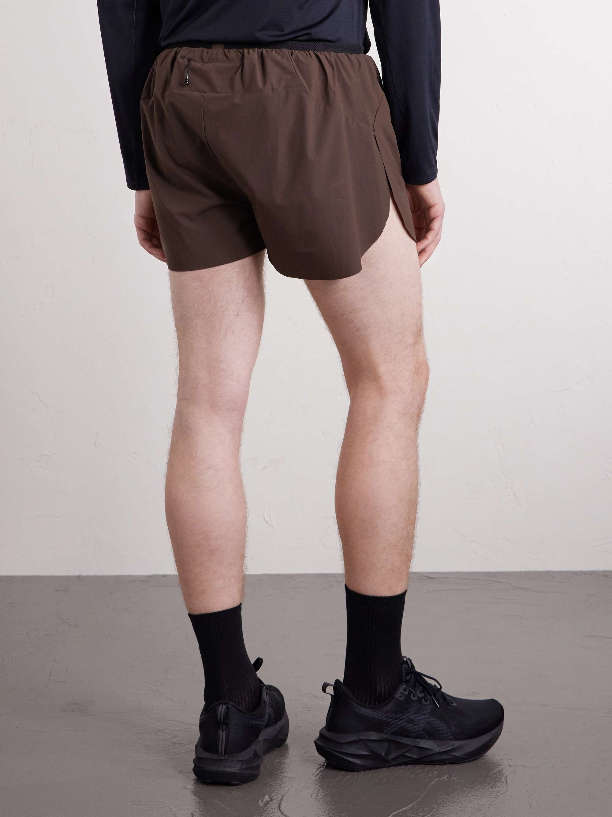 PORTAL Ambit Ultra Straight-Leg Running Shorts for Men | MR PORTER ES