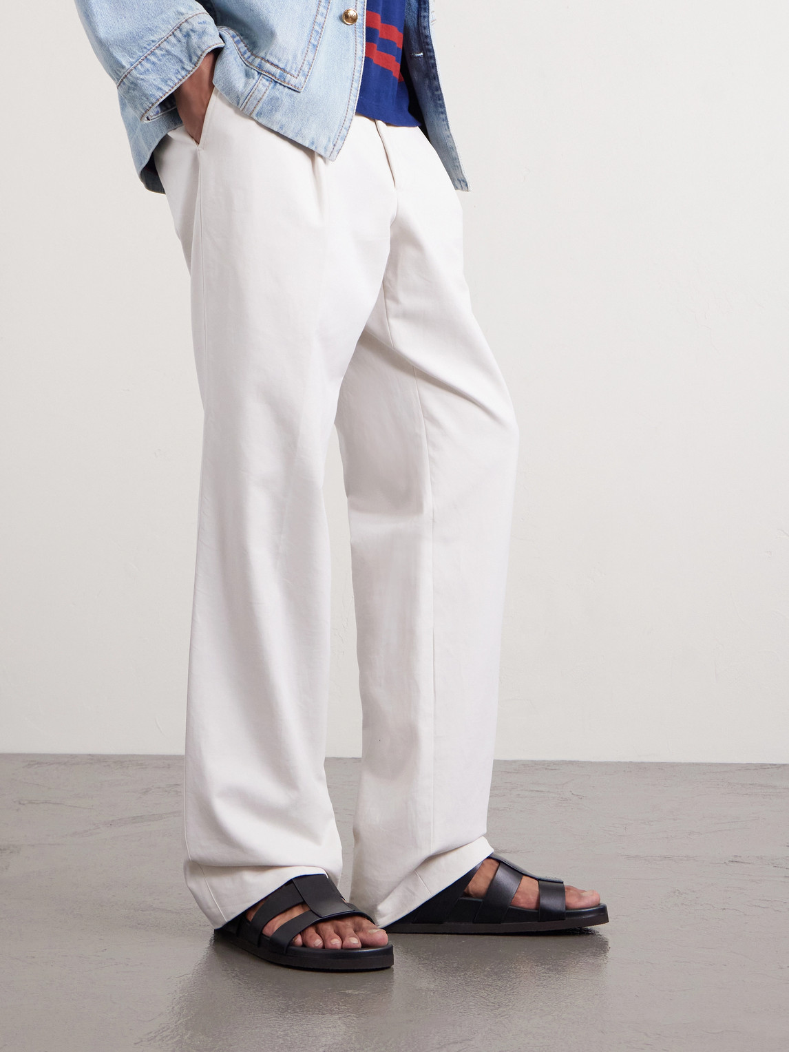 Valentino Garavani Studshield Logo-embellished Leather Sandals In Black