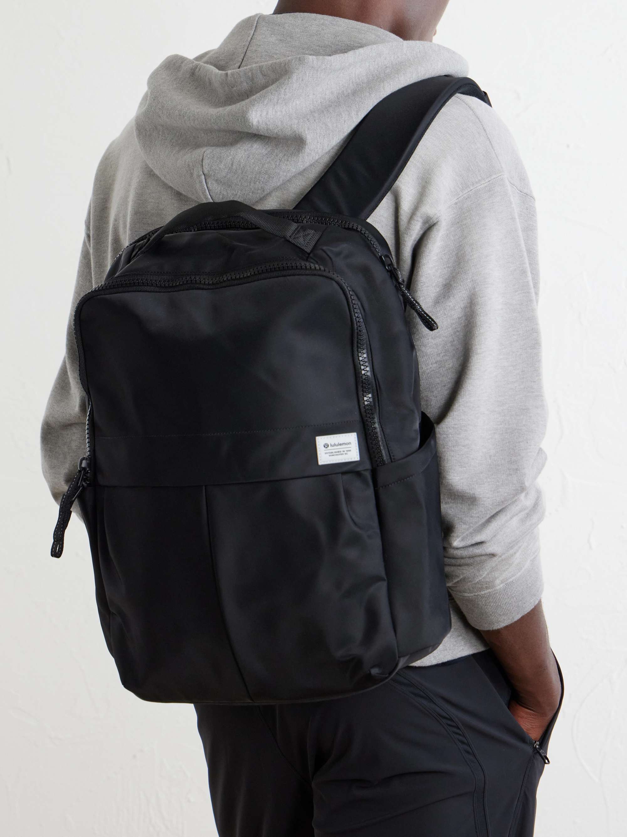 LULULEMON 