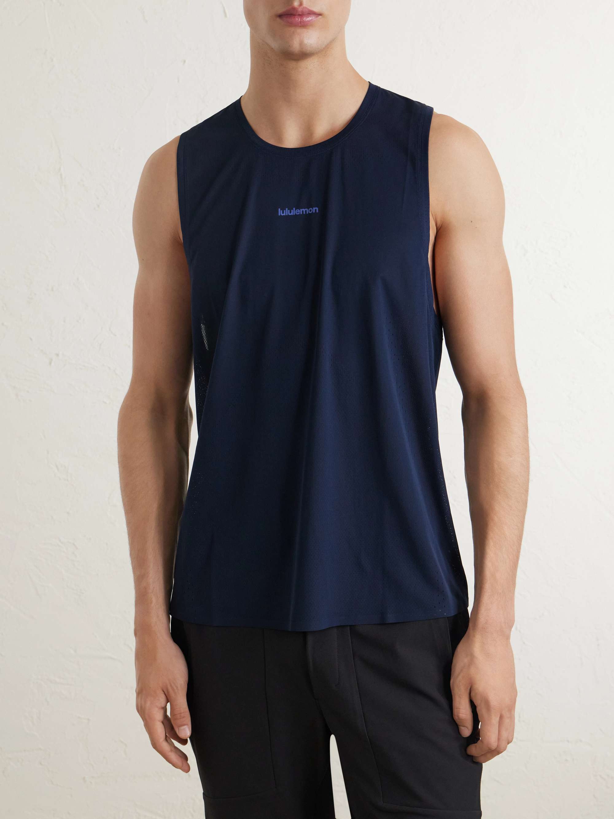 LULULEMON 