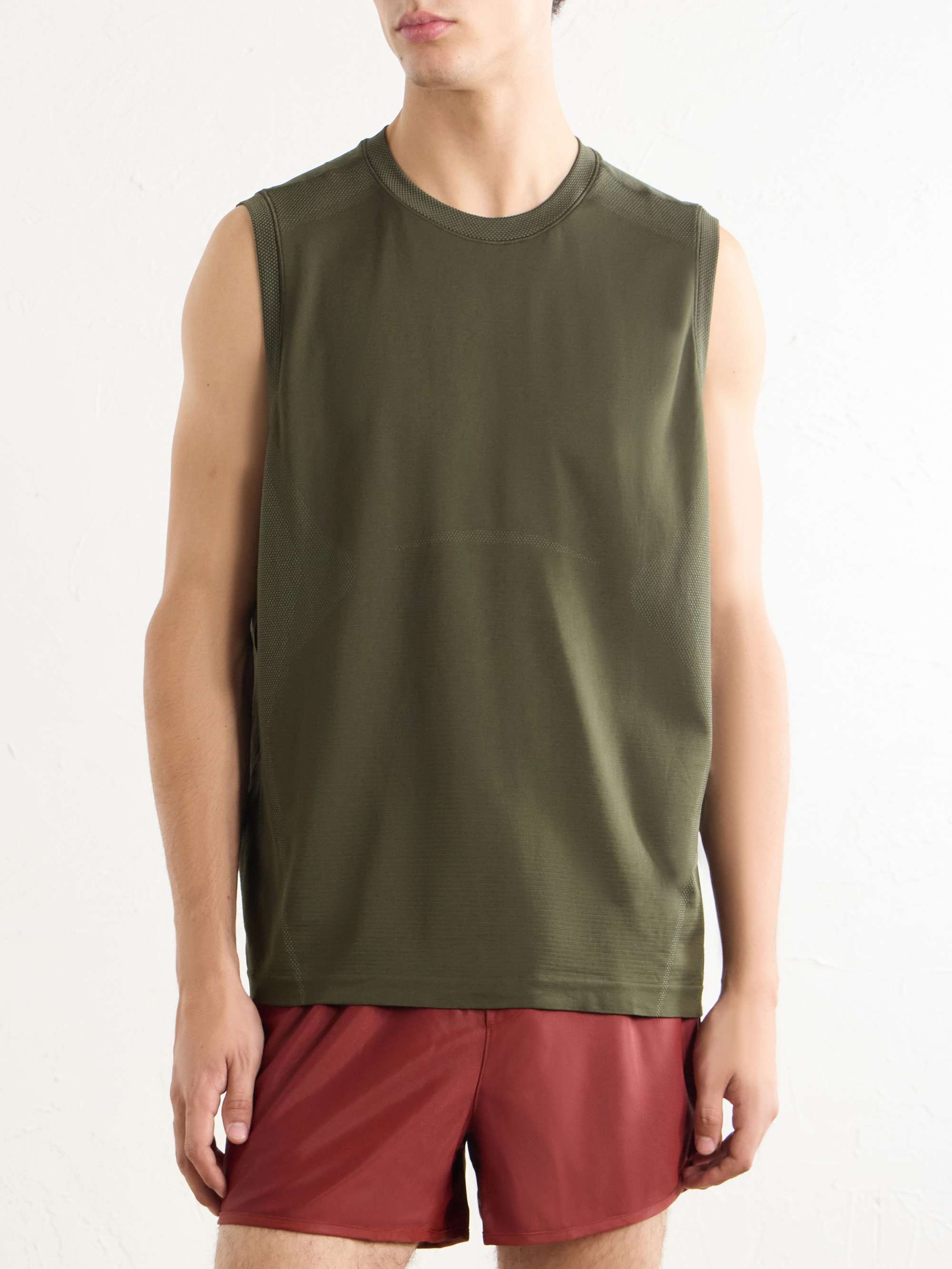 LULULEMON 