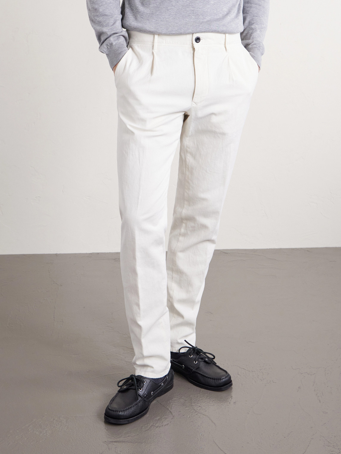  Slowear - Tapered Pleated Stretch-cotton And Linen-blend Gabardine Trousers - Men - White - Uk/us 29 