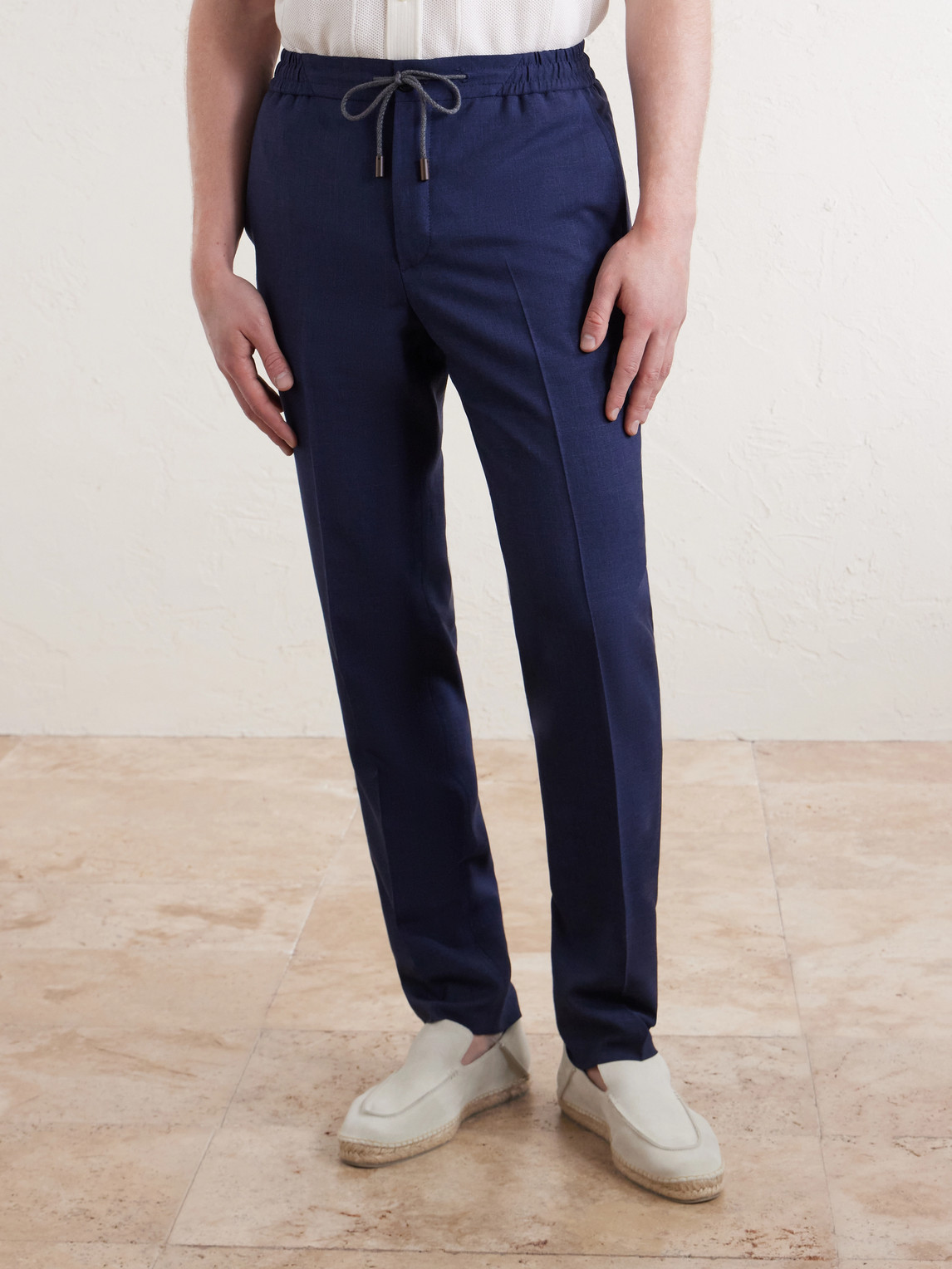  Slowear - Tapered Pleated Virgin Wool, Silk And Linen-blend Drawstring Trousers - Men - Blue - It 44 