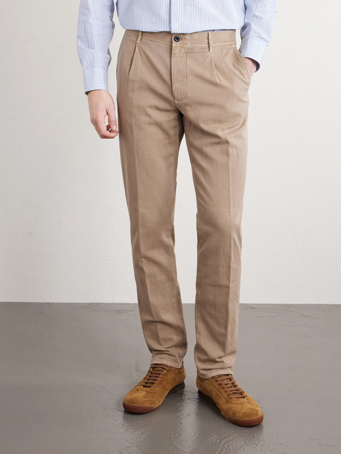Tapered Pleated Cotton-Blend Gabardine Trousers